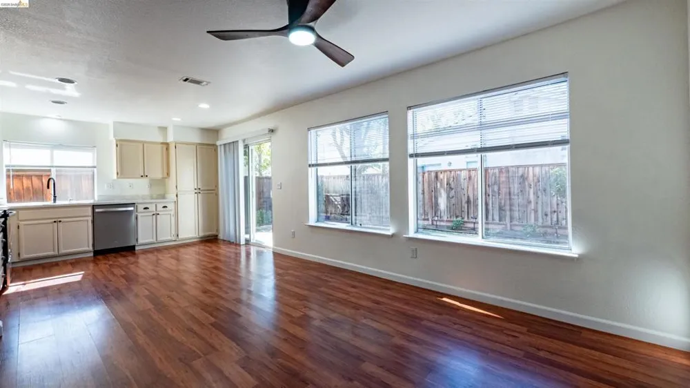1548 Freed Cir Pittsburg, CA 94565