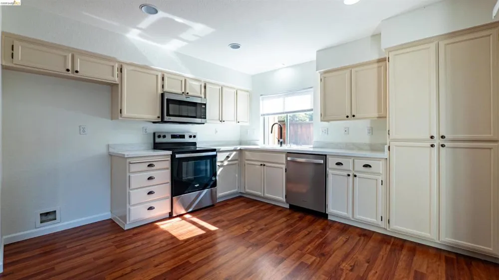 1548 Freed Cir Pittsburg, CA 94565