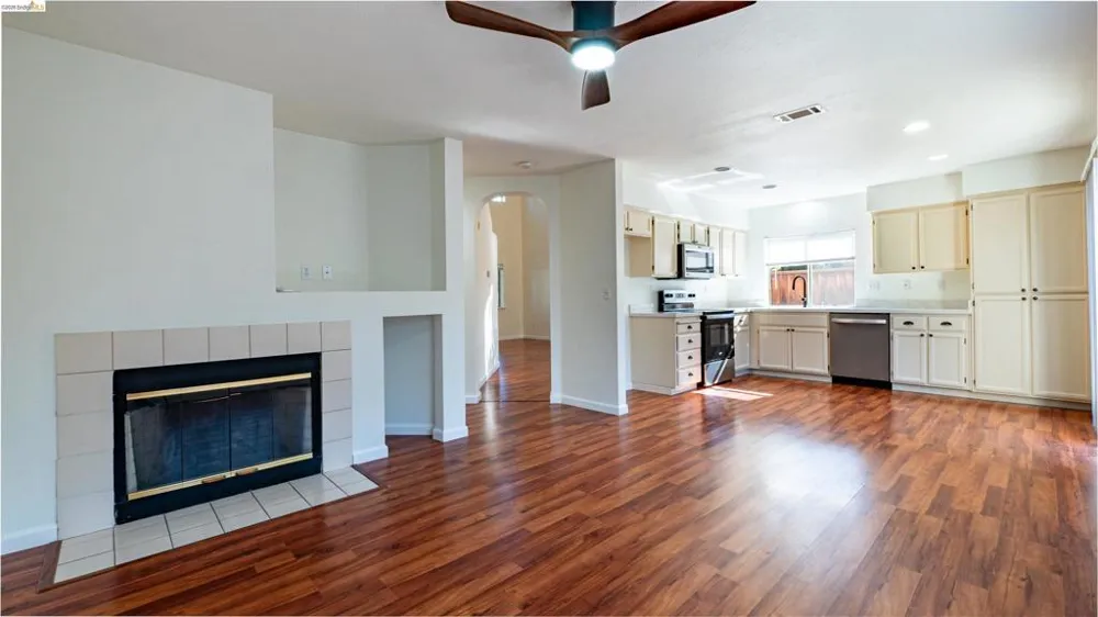 1548 Freed Cir Pittsburg, CA 94565