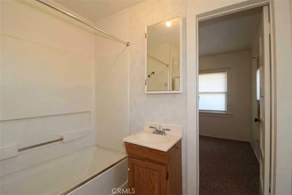 1825 Grand Coulee Shasta Lake, CA 96019