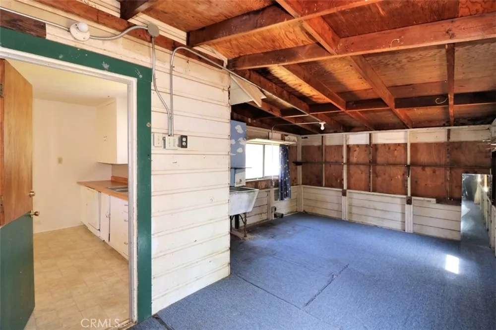 1825 Grand Coulee Shasta Lake, CA 96019