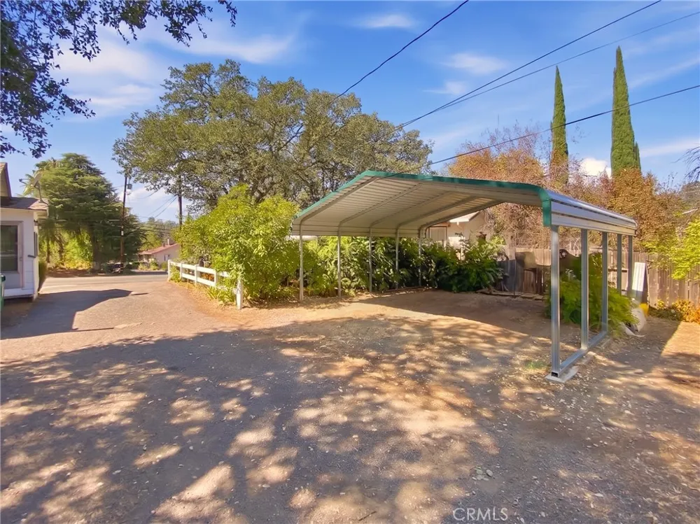 1825 Grand Coulee Shasta Lake, CA 96019