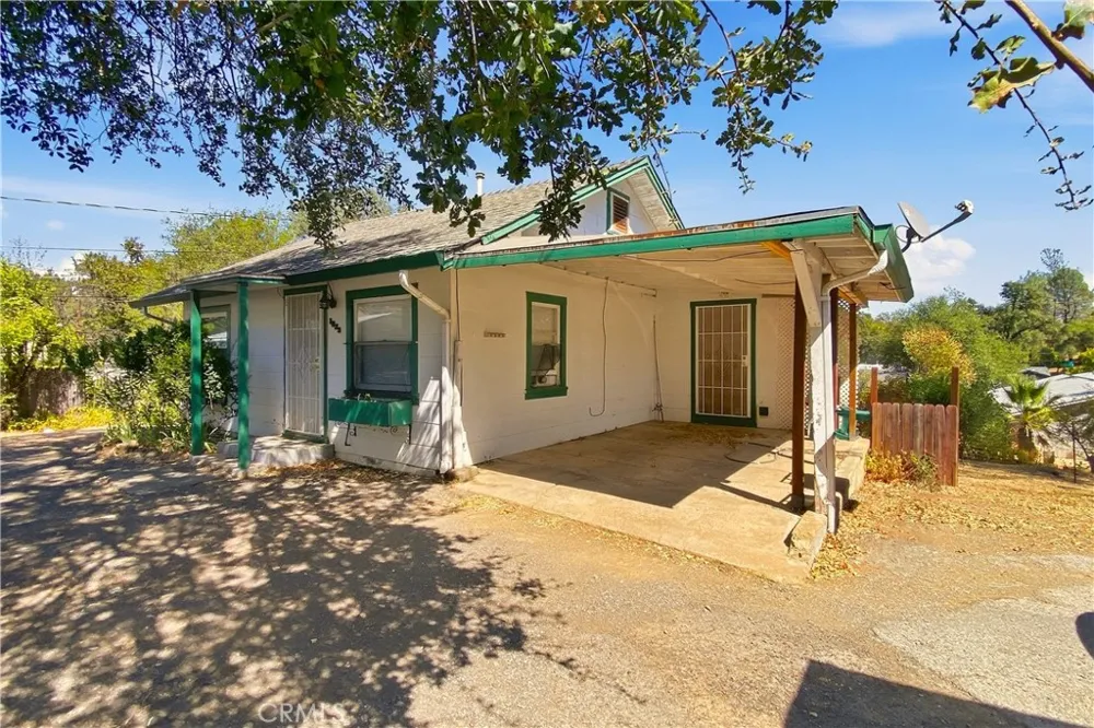 1825 Grand Coulee Shasta Lake, CA 96019
