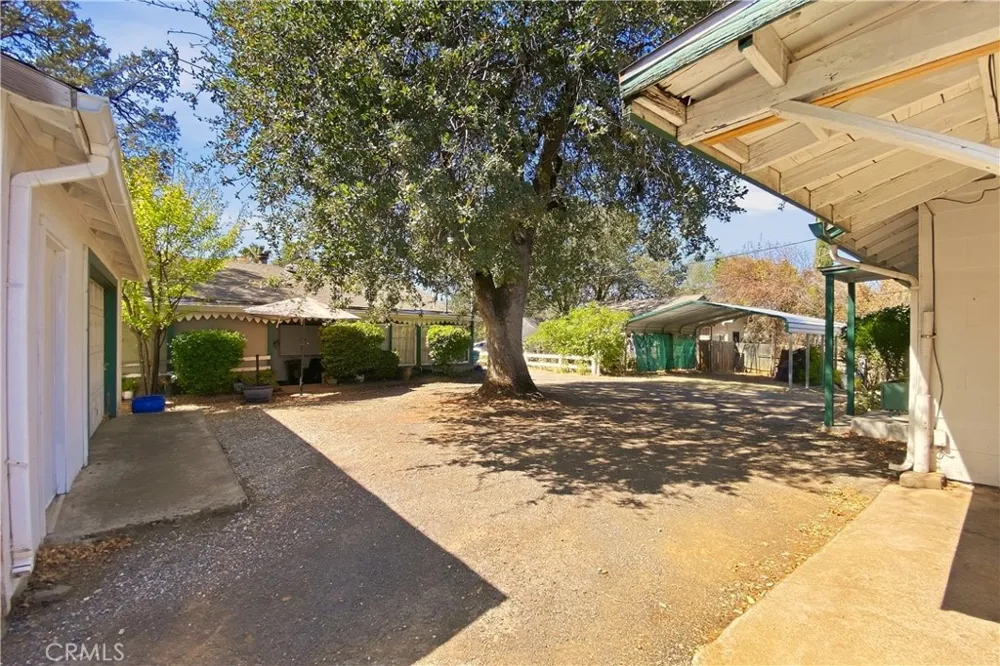 1825 Grand Coulee Shasta Lake, CA 96019