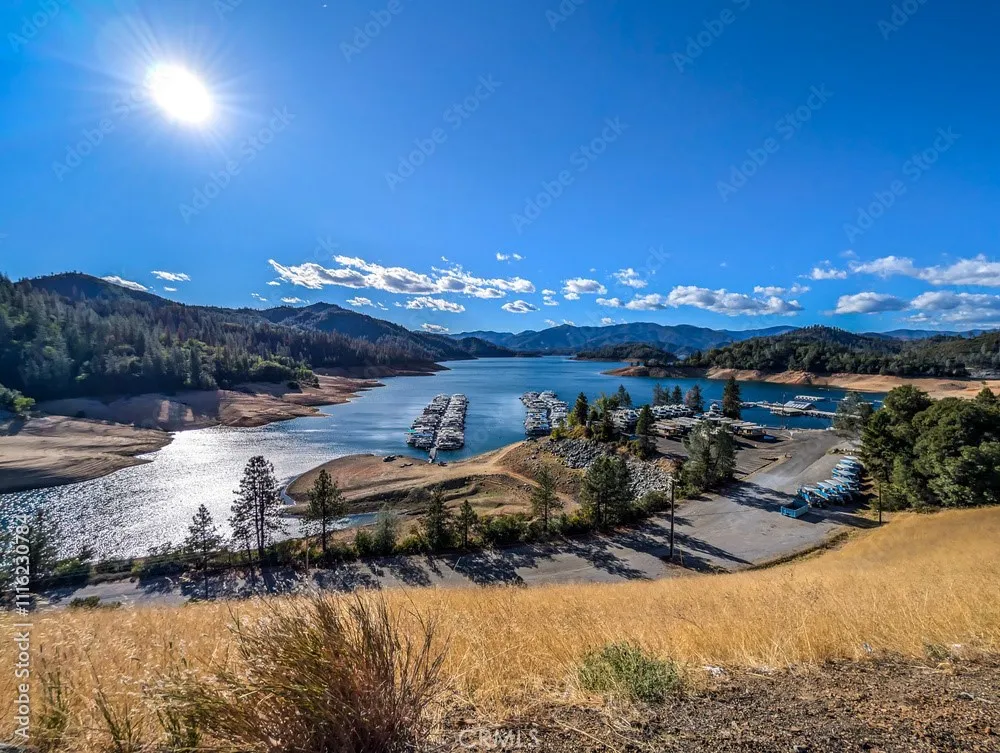 1825 Grand Coulee Shasta Lake, CA 96019