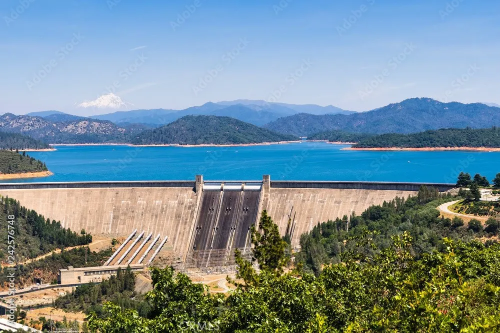 1825 Grand Coulee Shasta Lake, CA 96019