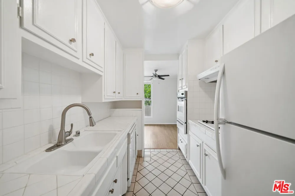 1520 Hayworth Avenue #19 Los Angeles, CA 90046