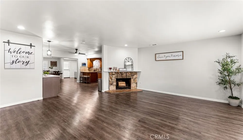 5019 Roosevelt Chino, CA 91710