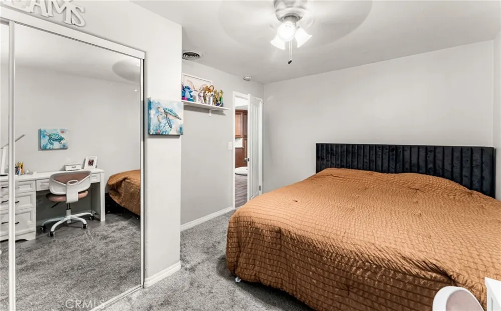 5019 Roosevelt Chino, CA 91710