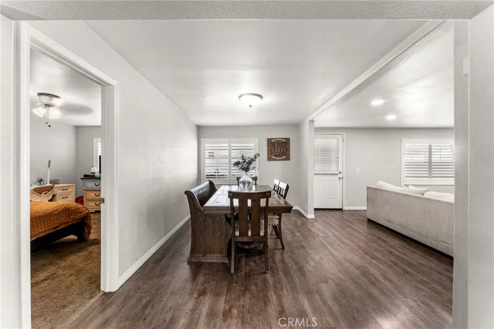 5019 Roosevelt Chino, CA 91710