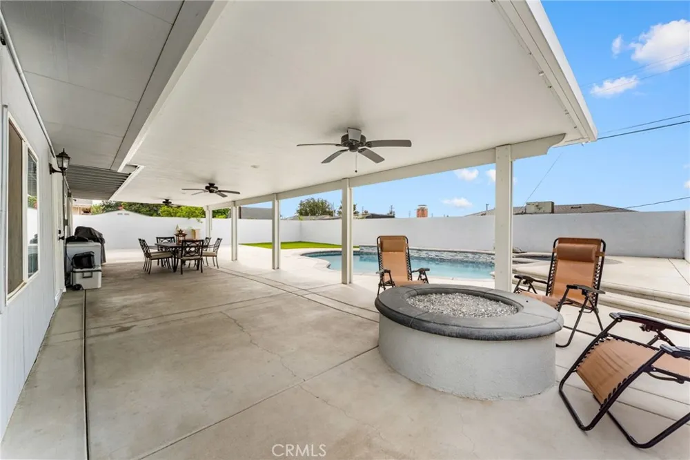 5019 Roosevelt Chino, CA 91710