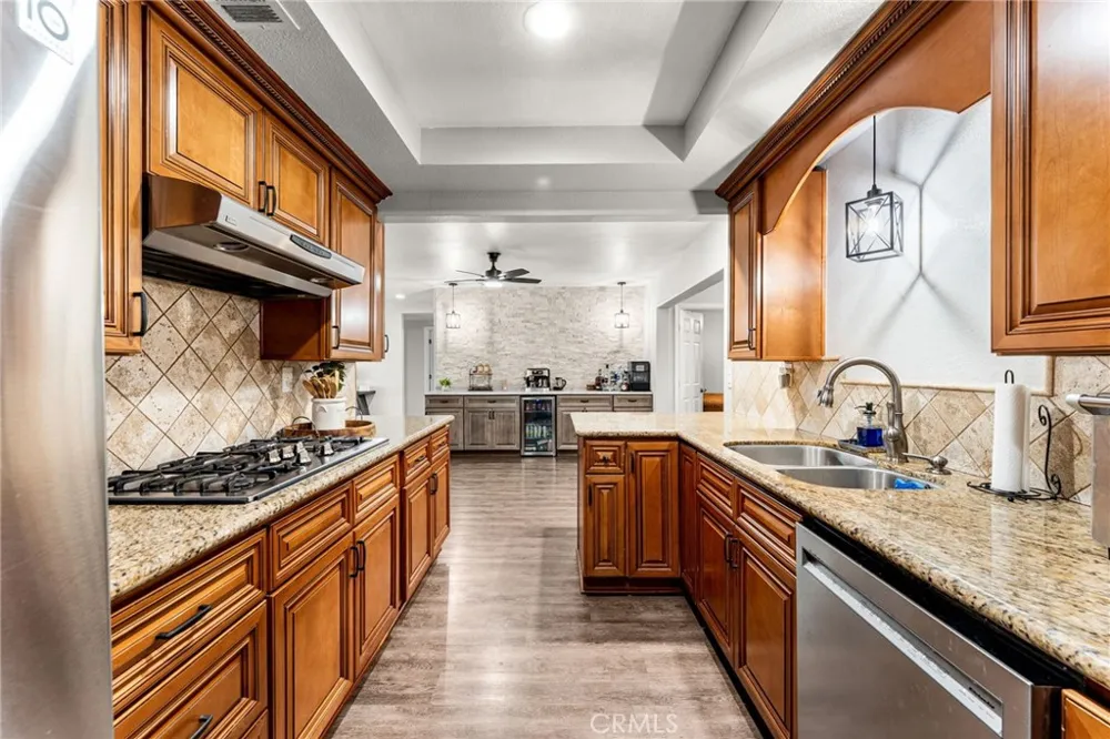 5019 Roosevelt Chino, CA 91710