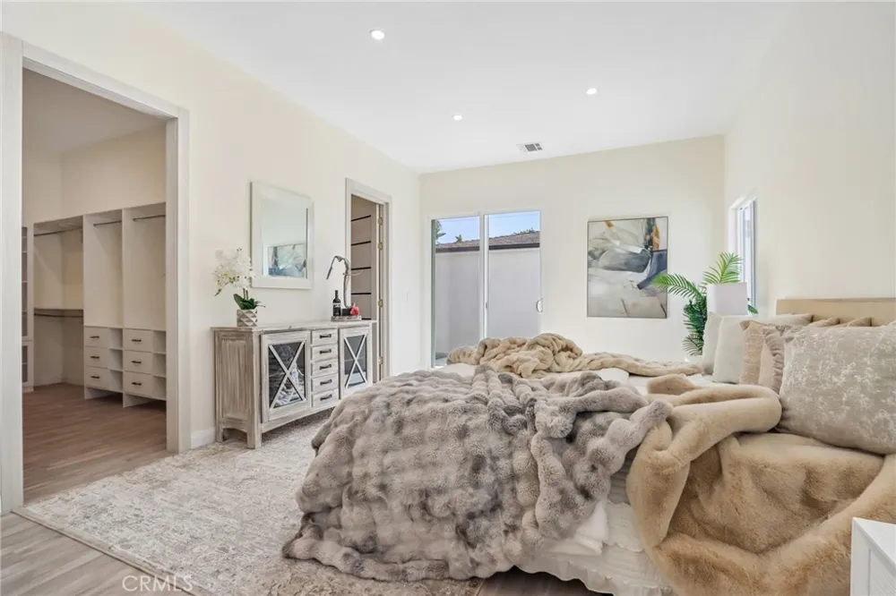 8149 Saint Clair Avenue North Hollywood, CA 91605