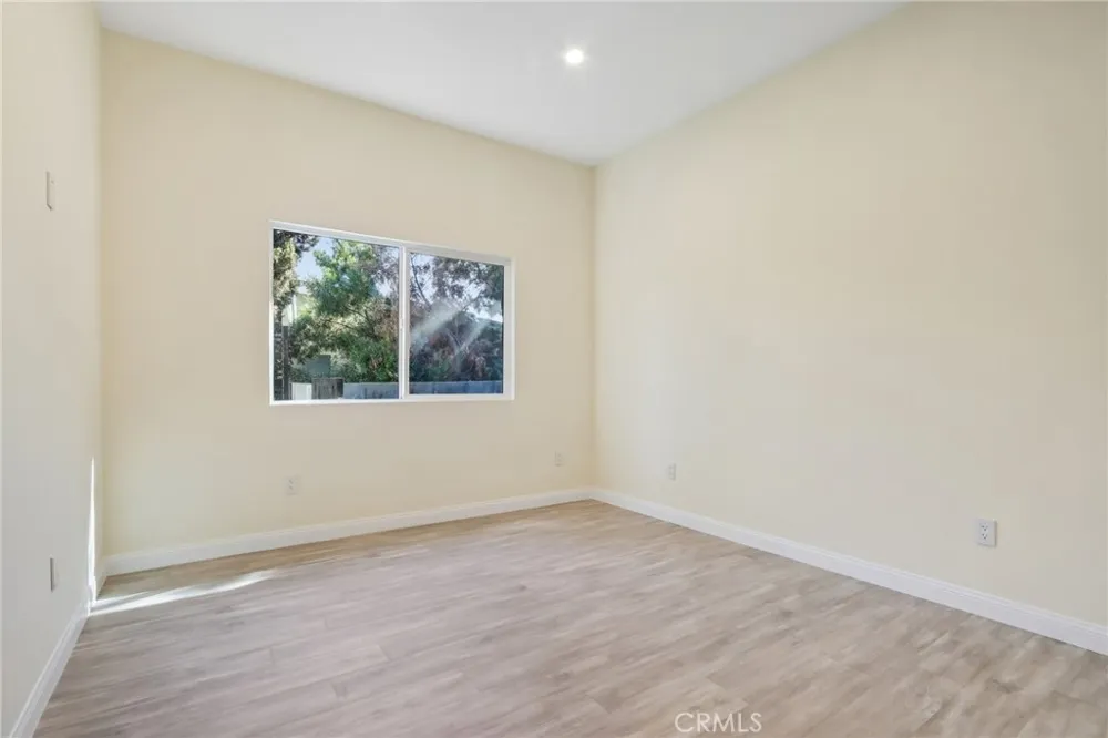 8149 Saint Clair Avenue North Hollywood, CA 91605