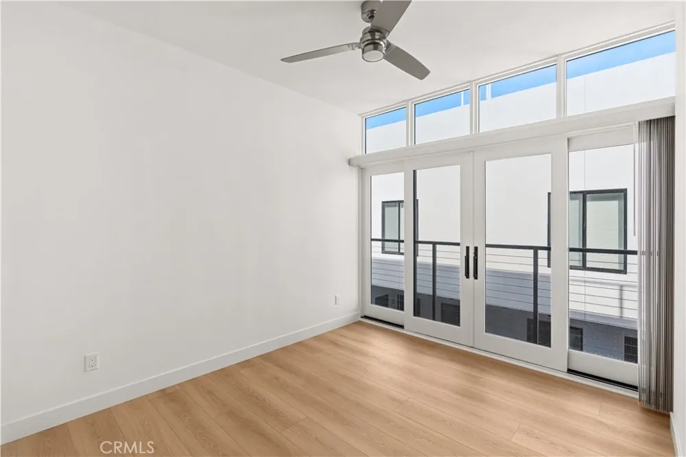215 Oceanside Blvd #5 Oceanside, CA 92054