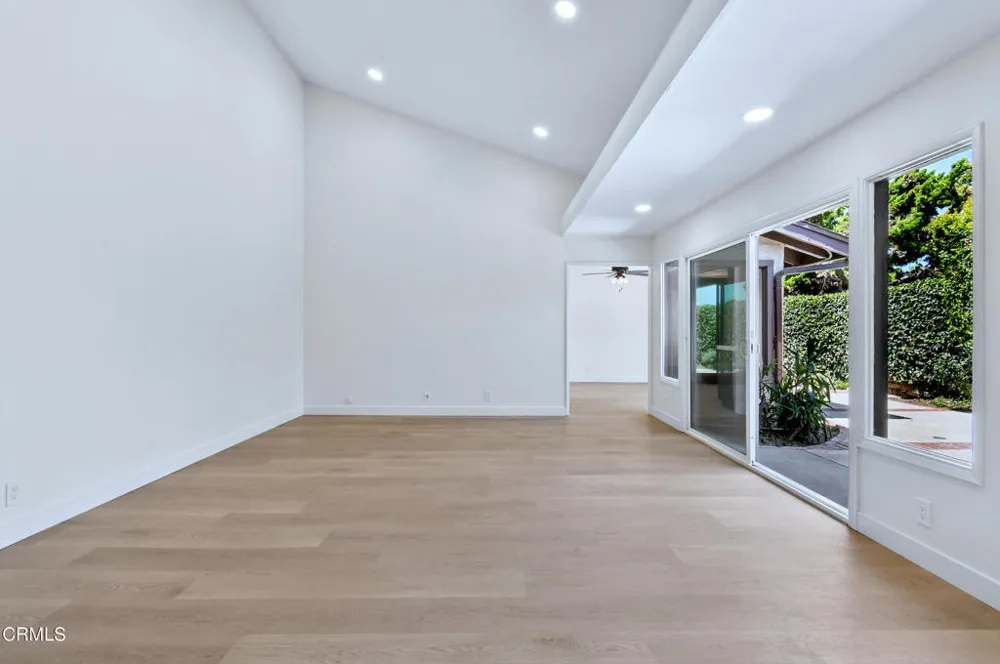 963 Palmer Avenue Camarillo, CA 93010