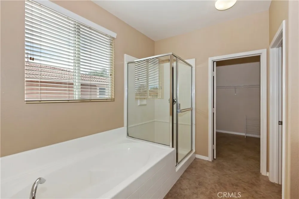 6841 Lokai Court Eastvale, CA 92880