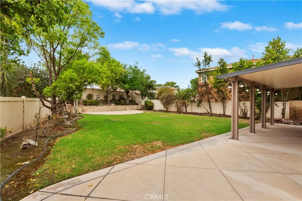 6841 Lokai Court Eastvale, CA 92880