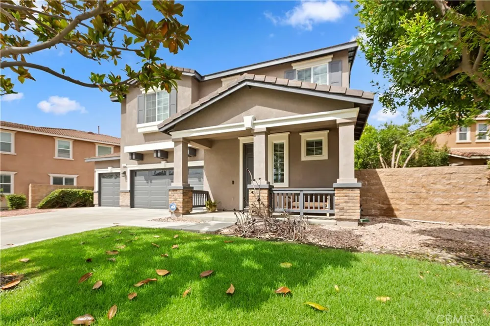6841 Lokai Court Eastvale, CA 92880