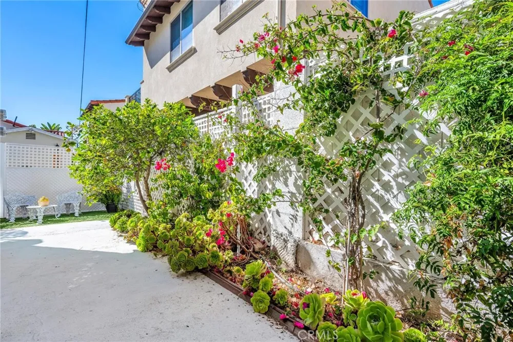 501 Ave B #C Redondo Beach, CA 90277