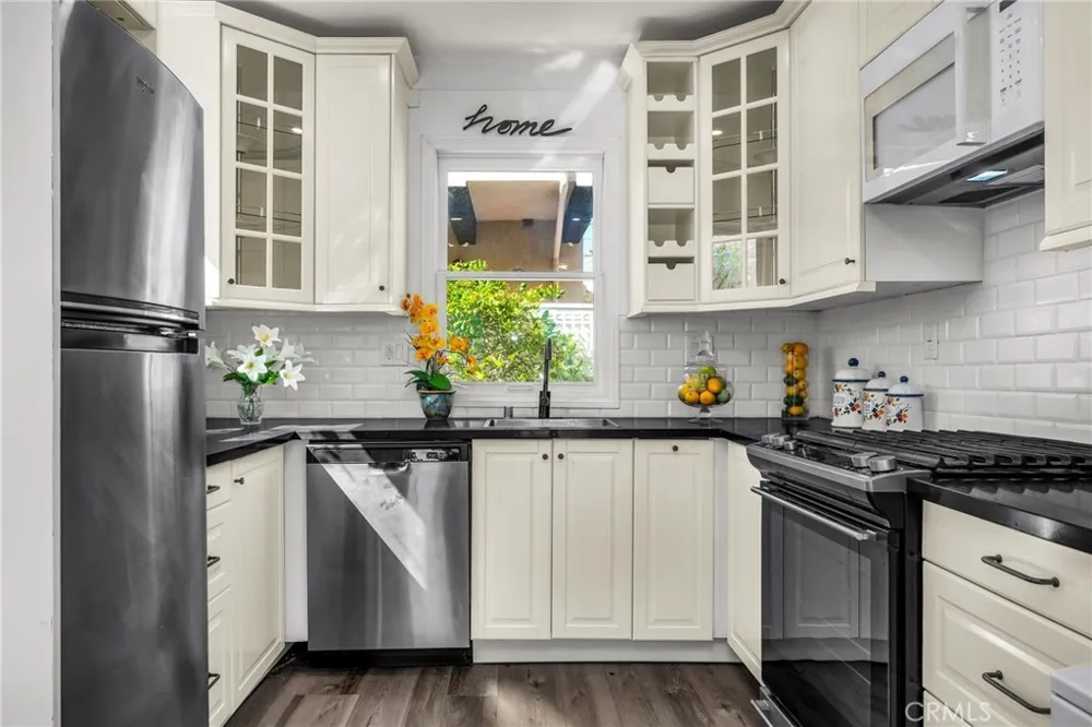 501 Ave B #C Redondo Beach, CA 90277