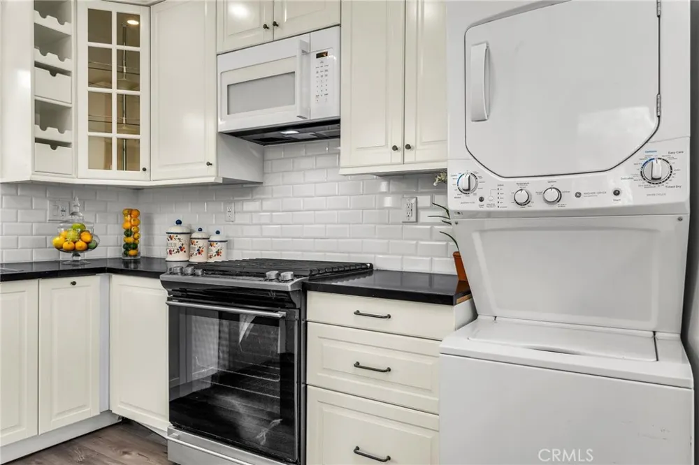 501 Ave B #C Redondo Beach, CA 90277