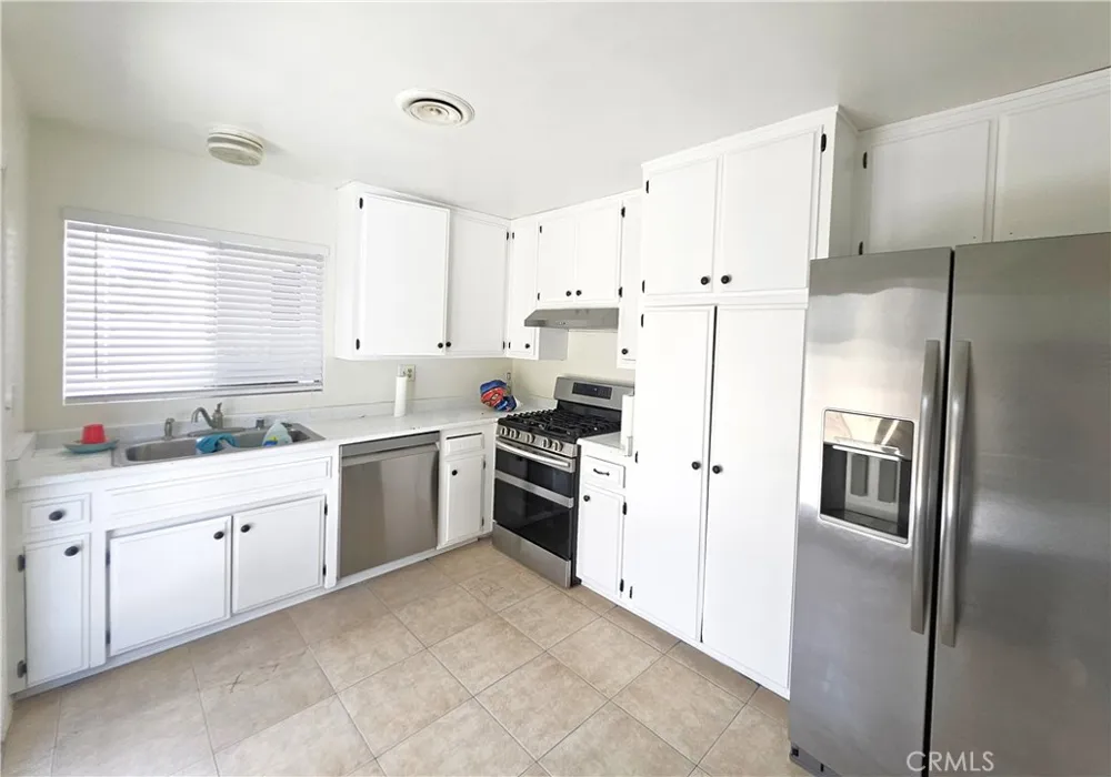 421 E E Stetson Avenue Hemet, CA 92543