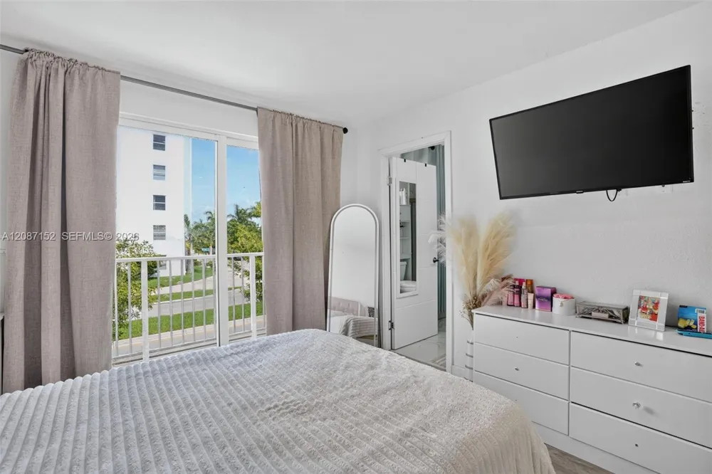 25836 SW 139th Path Homestead, FL 33032