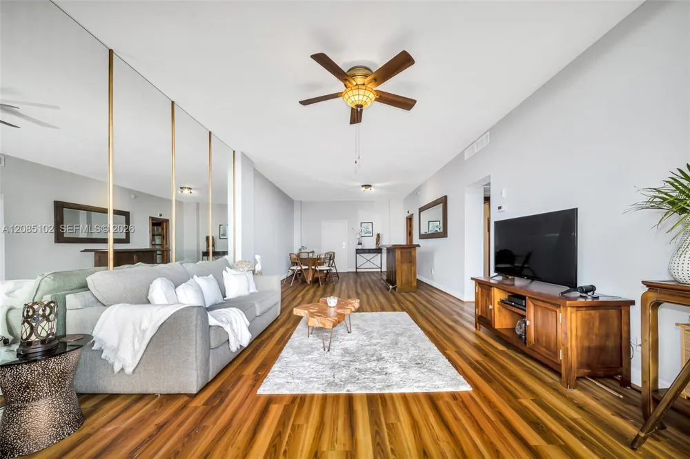 90 Edgewater Dr #PH10 Coral Gables, FL 33133