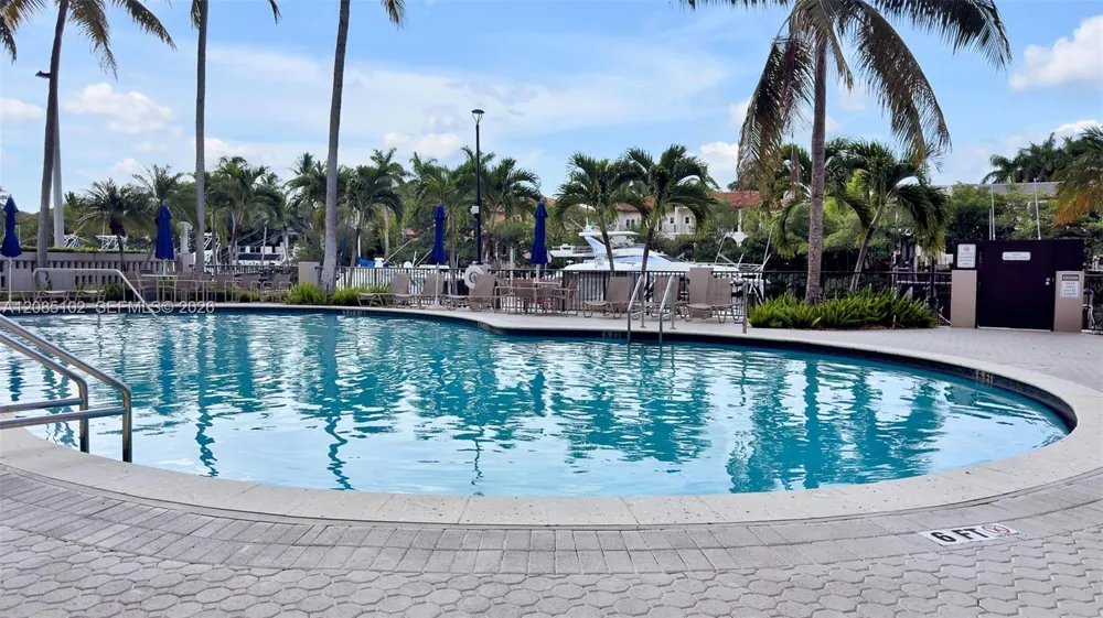 90 Edgewater Dr #PH10 Coral Gables, FL 33133