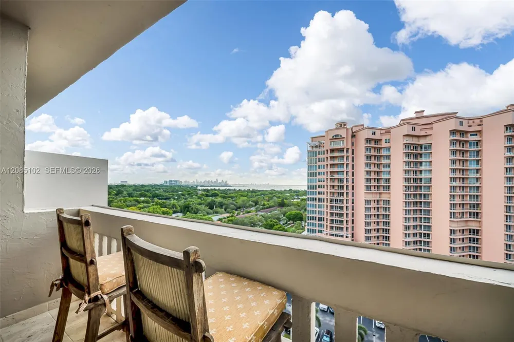 90 Edgewater Dr #PH10 Coral Gables, FL 33133