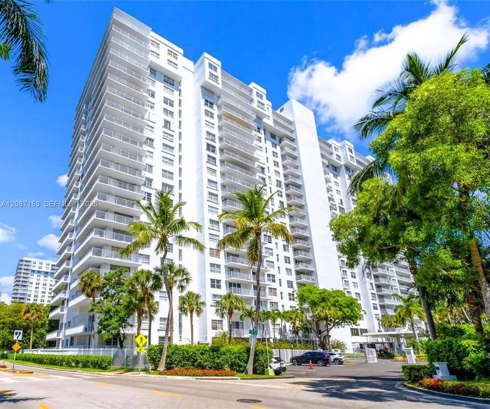 2801 NE 183rd St #1805W Aventura, FL 33160