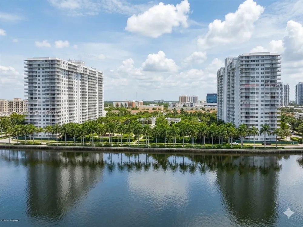 2801 NE 183rd St #1805W Aventura, FL 33160