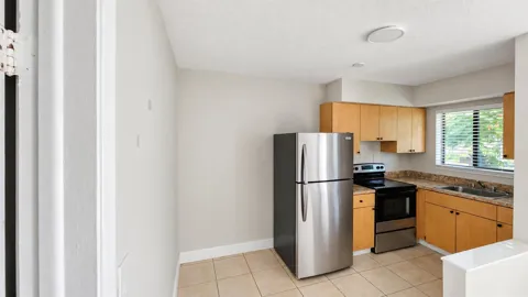 435 NW 41st Street #2