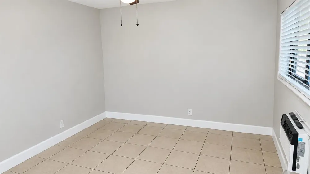 435 NW 41st Street #2 Oakland Park, FL 33309