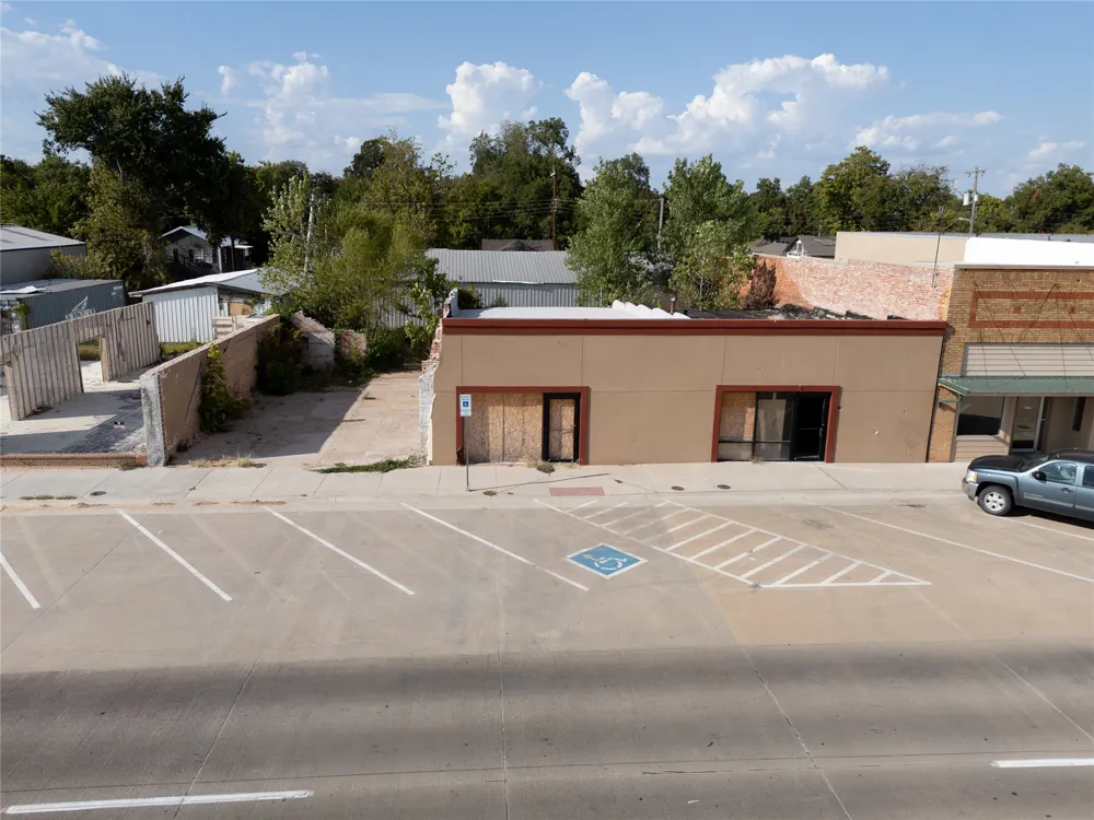 416 W Main Ada, OK 74820