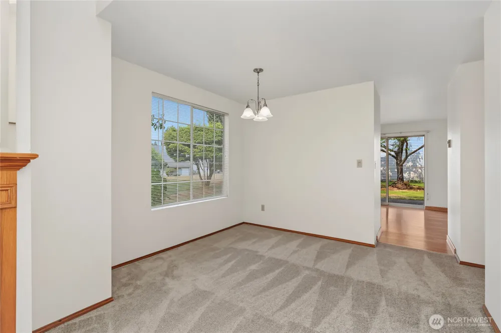 422 S 329th Lane Federal Way, WA 98003