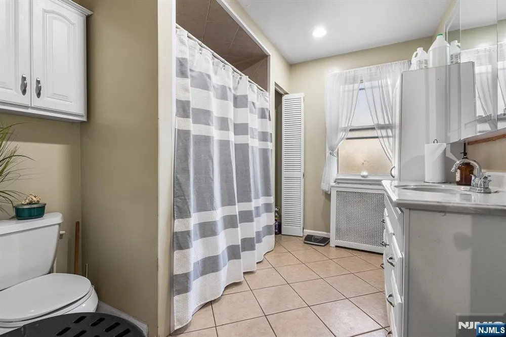119 W 21st Street Bayonne, NJ 07002