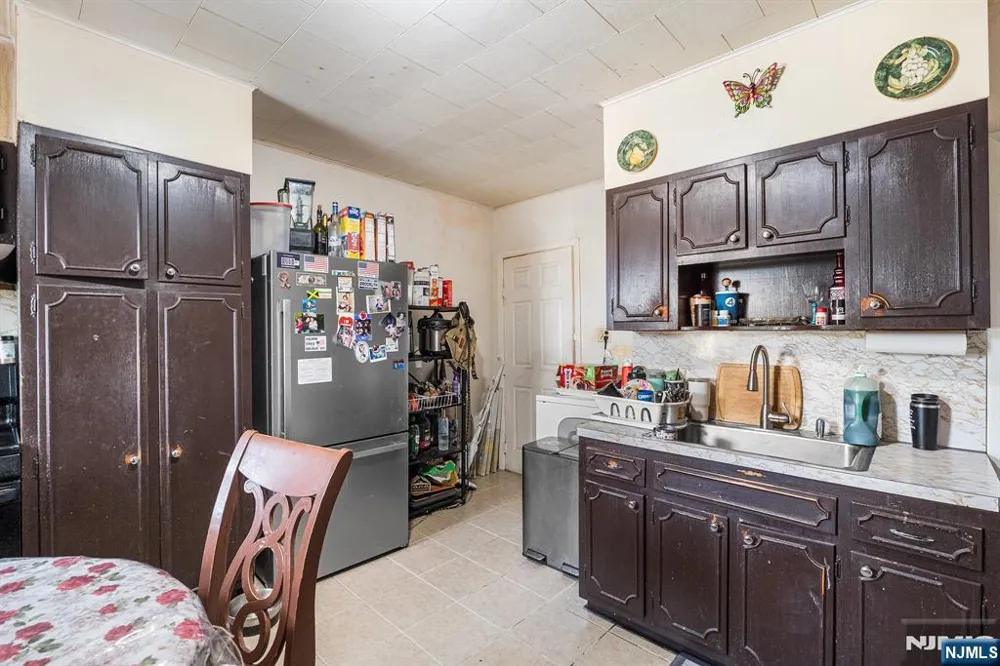 119 W 21st Street Bayonne, NJ 07002