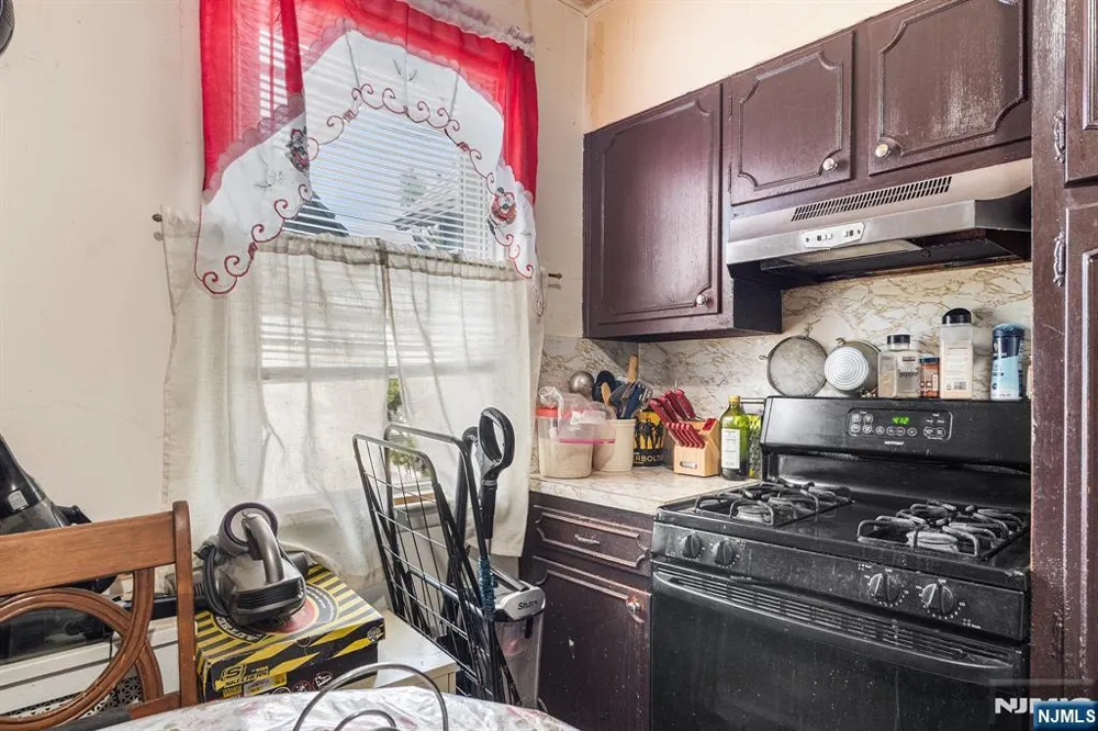 119 W 21st Street Bayonne, NJ 07002