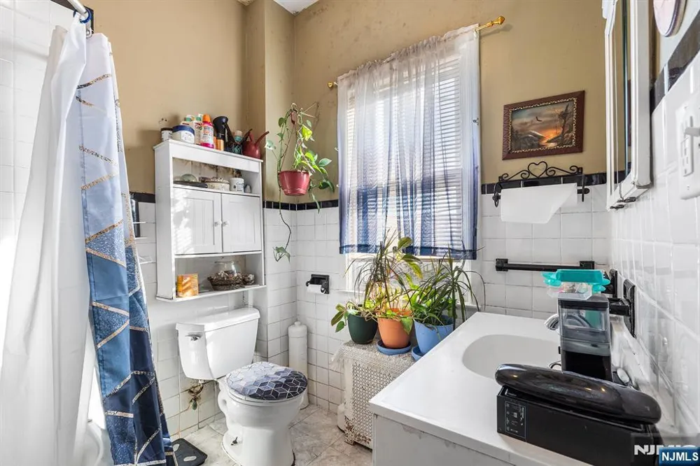 119 W 21st Street Bayonne, NJ 07002