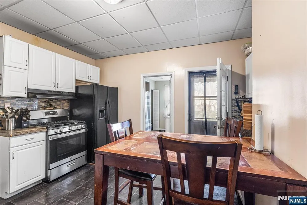 119 W 21st Street Bayonne, NJ 07002