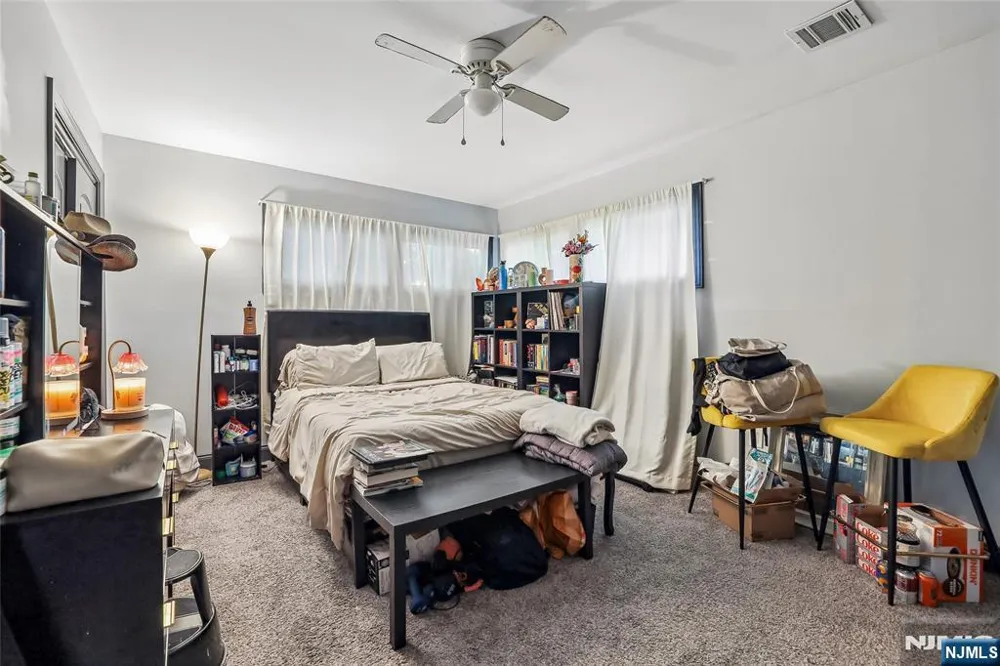 382 Amherst Street East Orange, NJ 07018