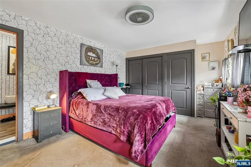 382 Amherst Street East Orange, NJ 07018
