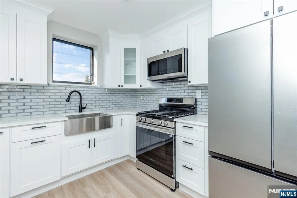 100 Lakeview Avenue 1A Clifton, NJ 07011