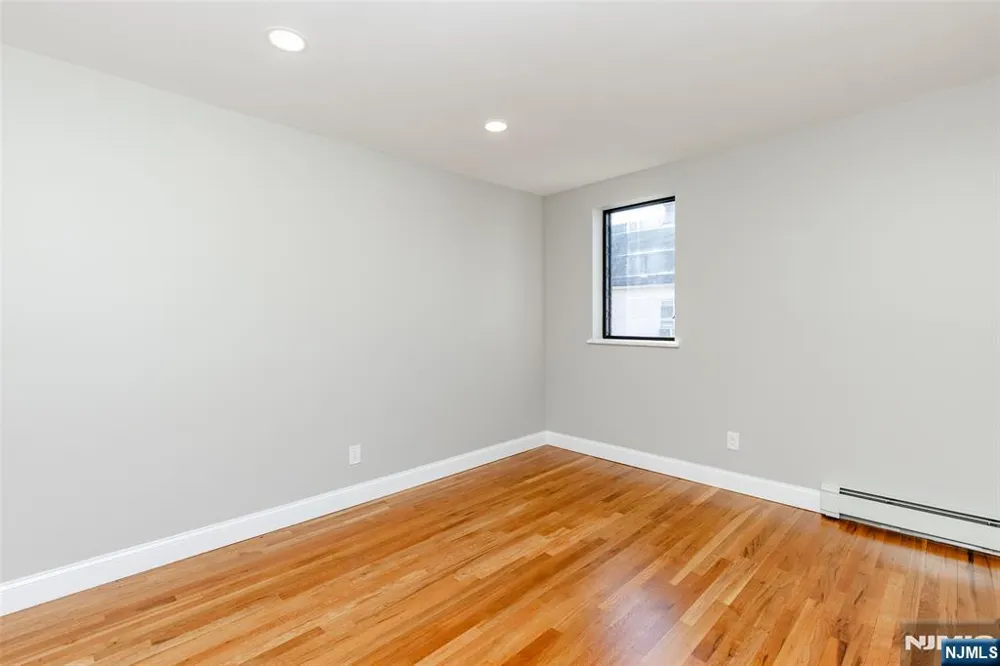 100 Lakeview Avenue 1A Clifton, NJ 07011