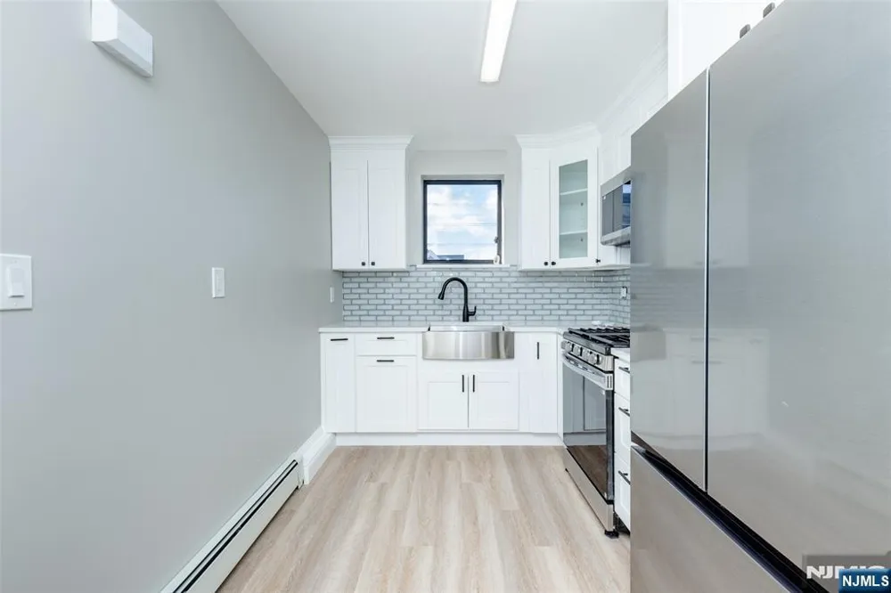 100 Lakeview Avenue 1A Clifton, NJ 07011