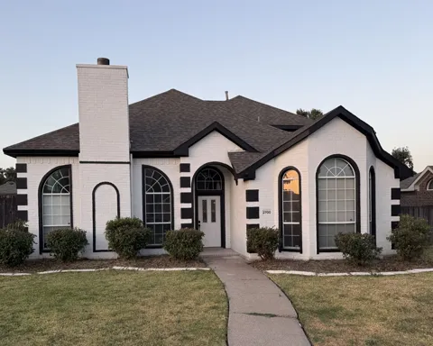 2700 Crystal Falls Drive