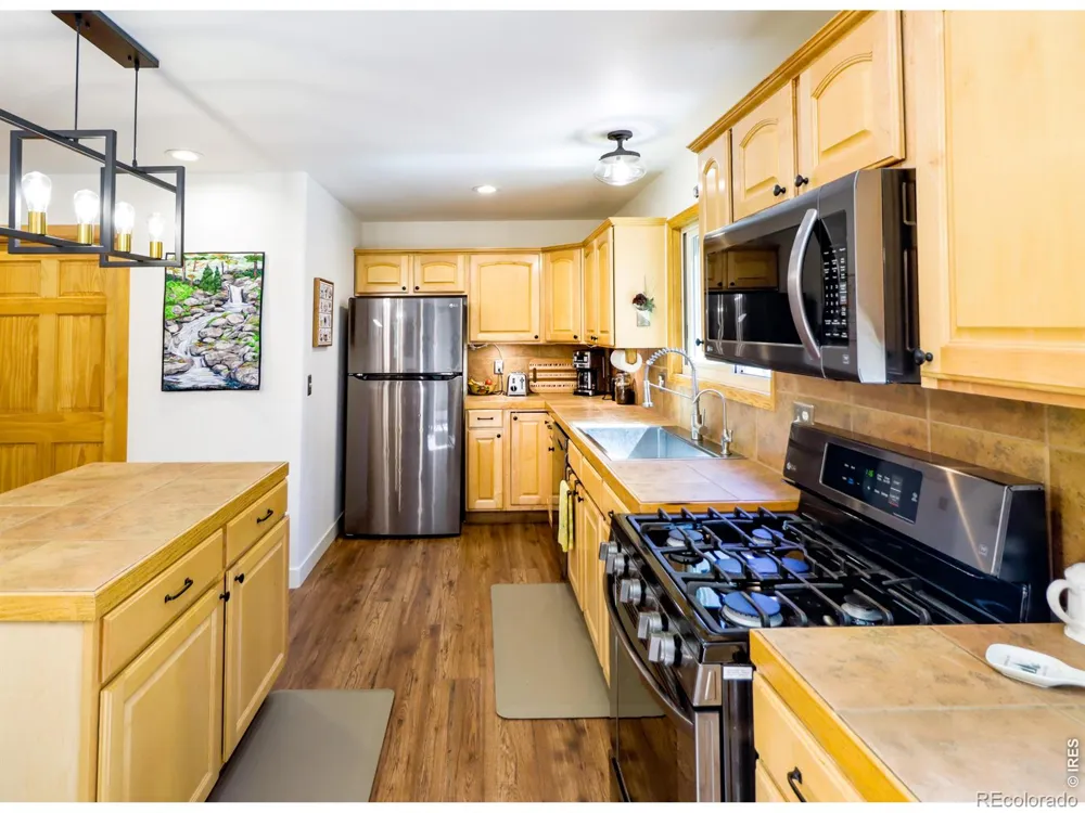 22 Crockett Trail Ward, CO 80481