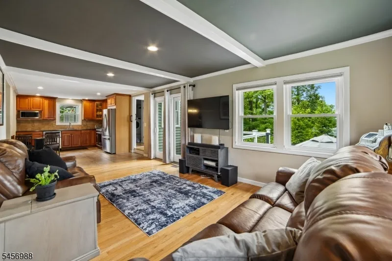 41 Forest Ter Wayne, NJ 07470